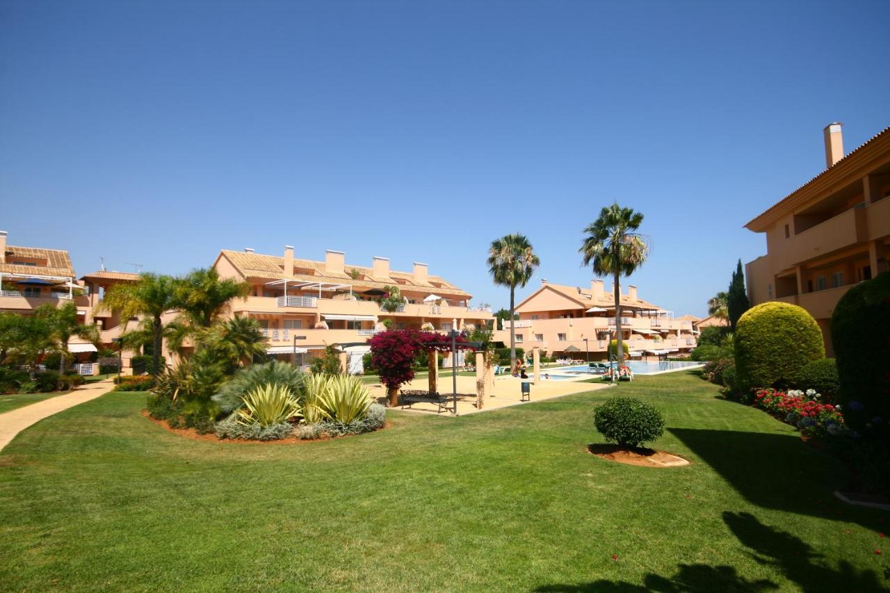 Ground Floor Apartment, Los Jardines de Santa Maria Elviria Marbella Exterior foto
